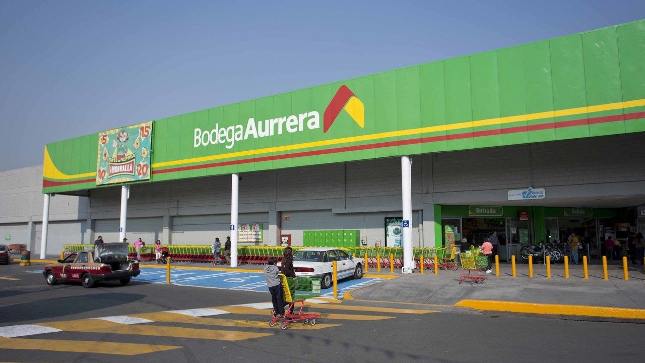 Protecting privacy across borders: Exploring the importance and security risks of WhatsApp